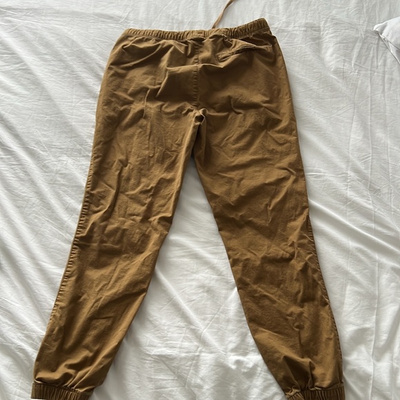 Tan pants - Picture 2 of 3